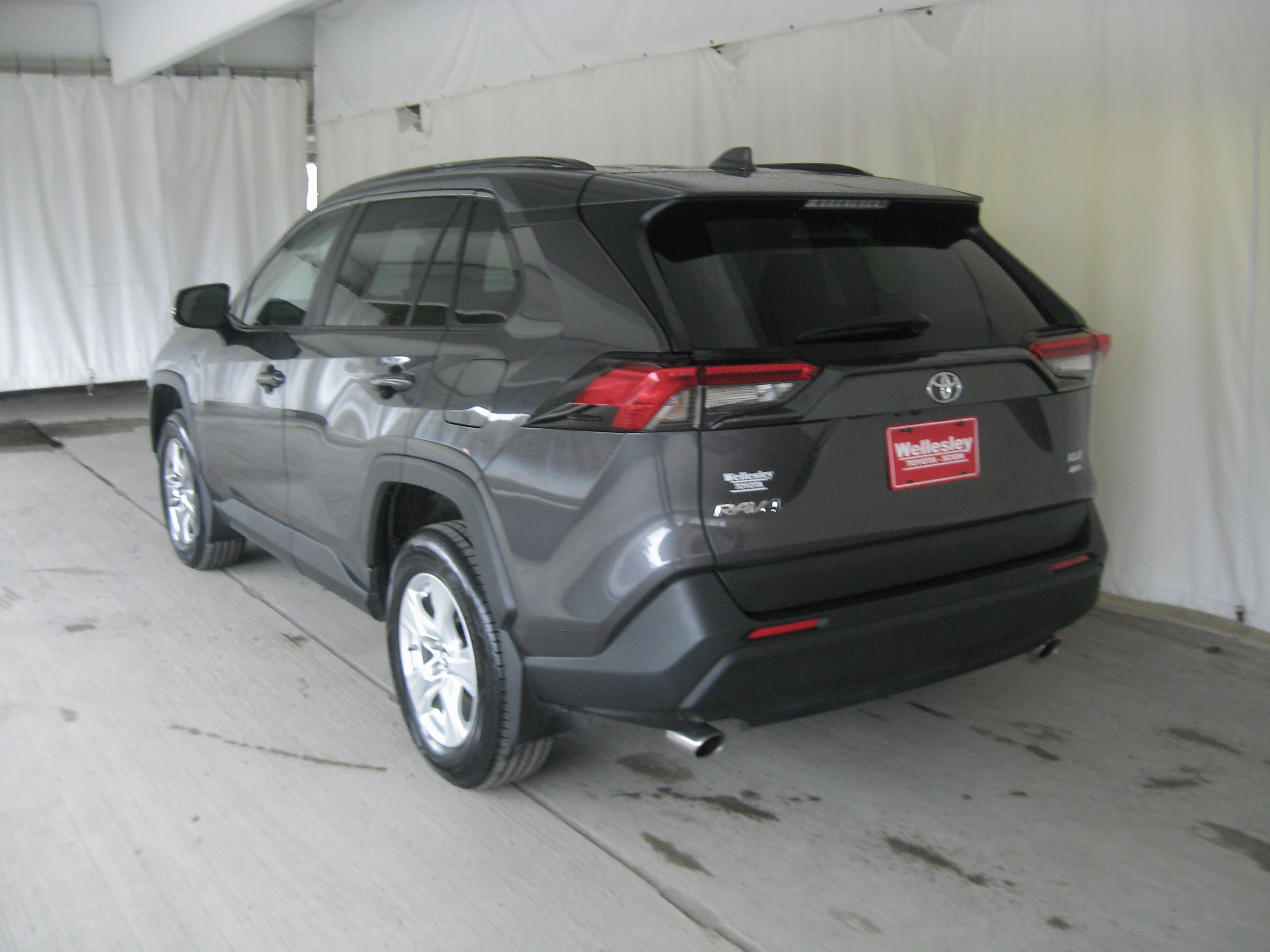 Used 2025 Toyota RAV4 XLE w/ Convenience Package AWD/4WD image 25