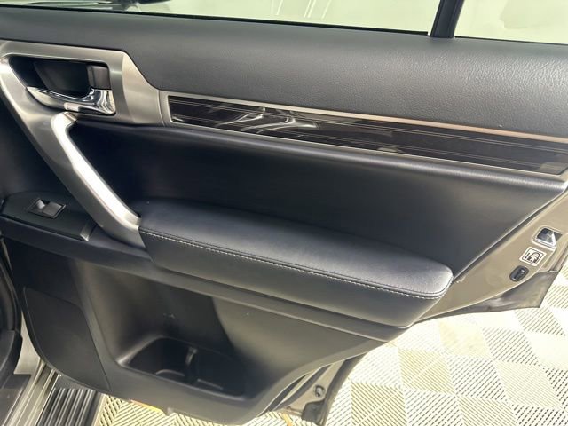 Used 2023 Lexus GX 460 Premium w/ Premium Package AWD/4WD image 23