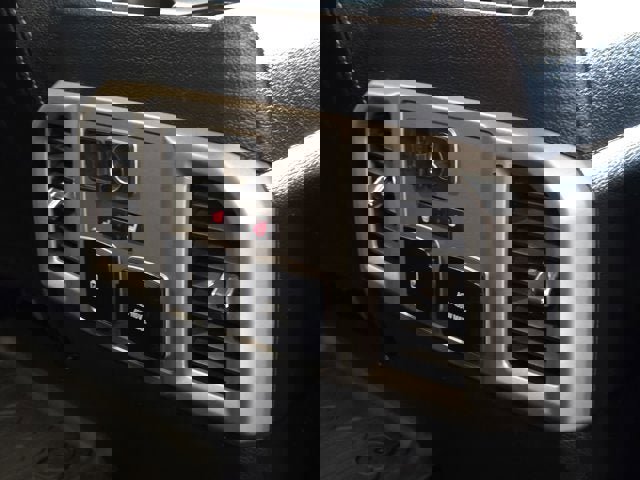 Used 2020 Ford F250 Lariat w/ Tremor Off-Road Package image 11