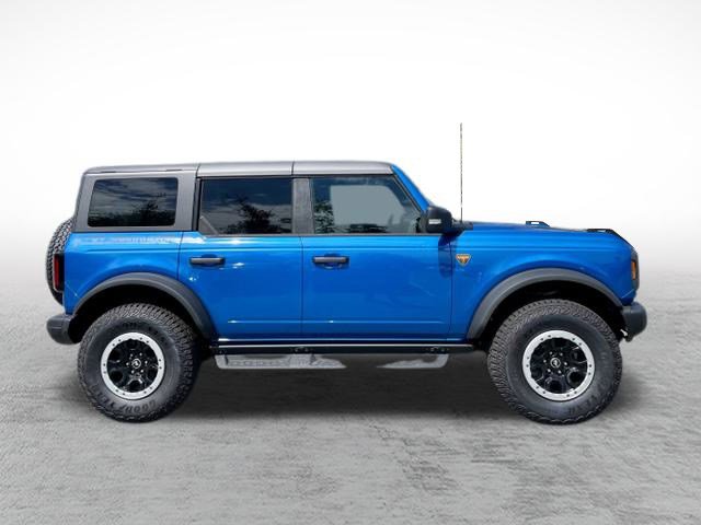 Used 2025 Ford Bronco Badlands image 4
