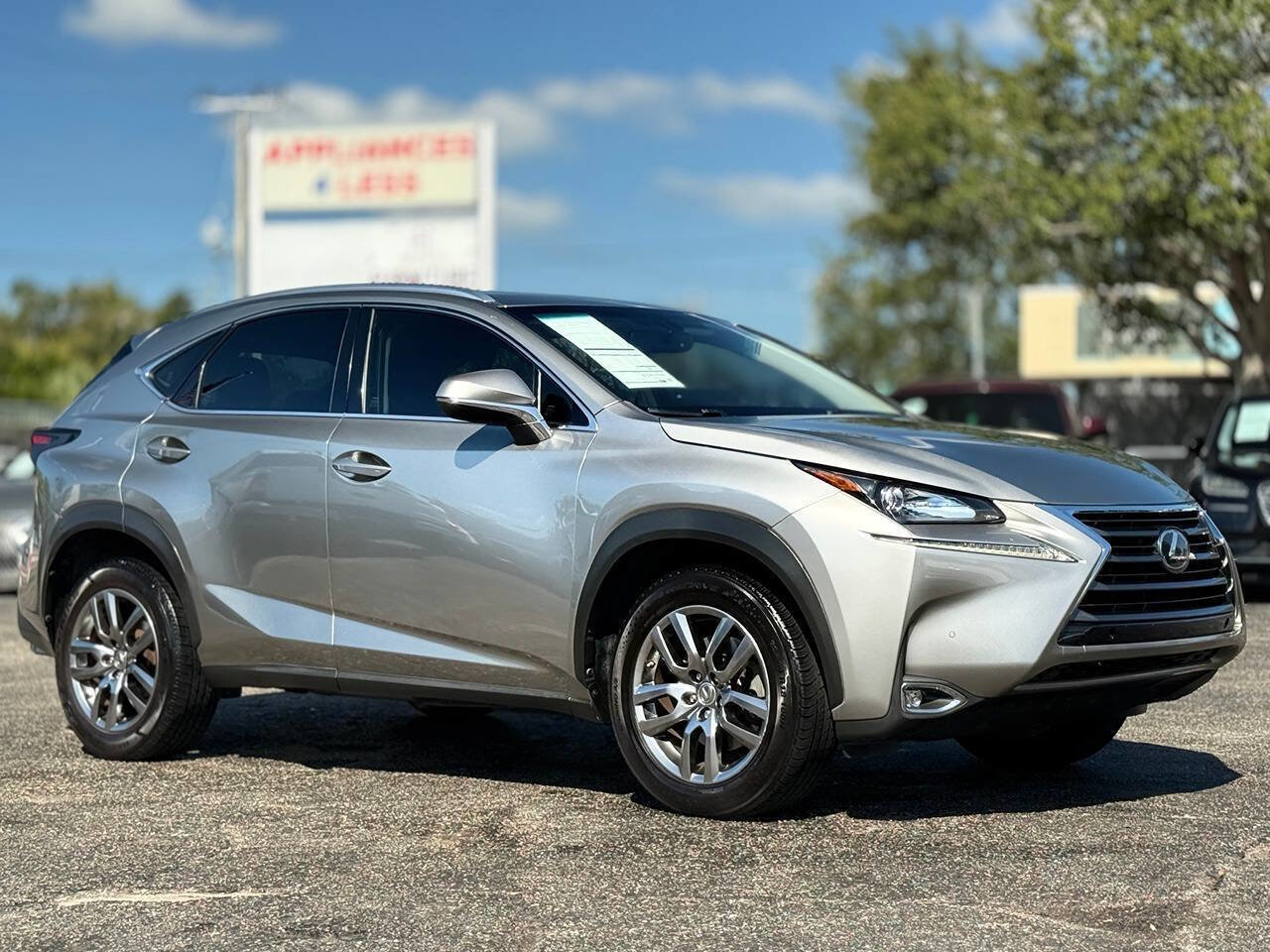 Used 2016 Lexus NX 200t FWD image 9