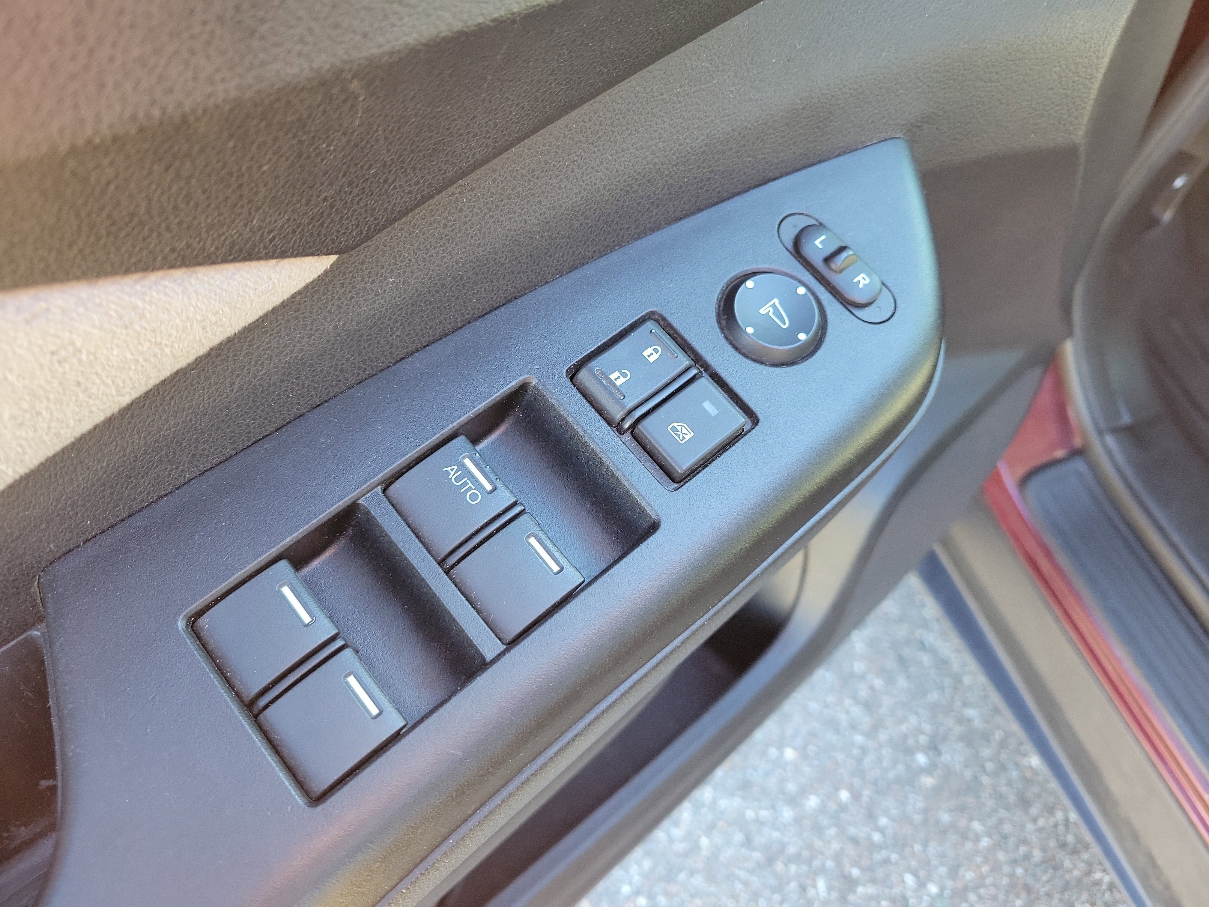 Used 2015 Honda CR-V EX image 21