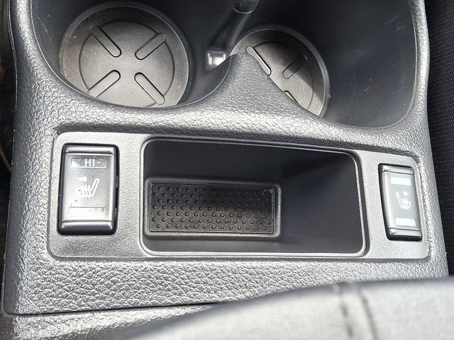 Used 2020 Nissan Rogue SV AWD/4WD image 25