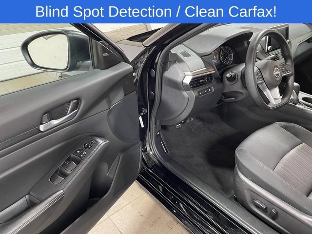 Used 2025 Nissan Altima 2.5 SV FWD image 10