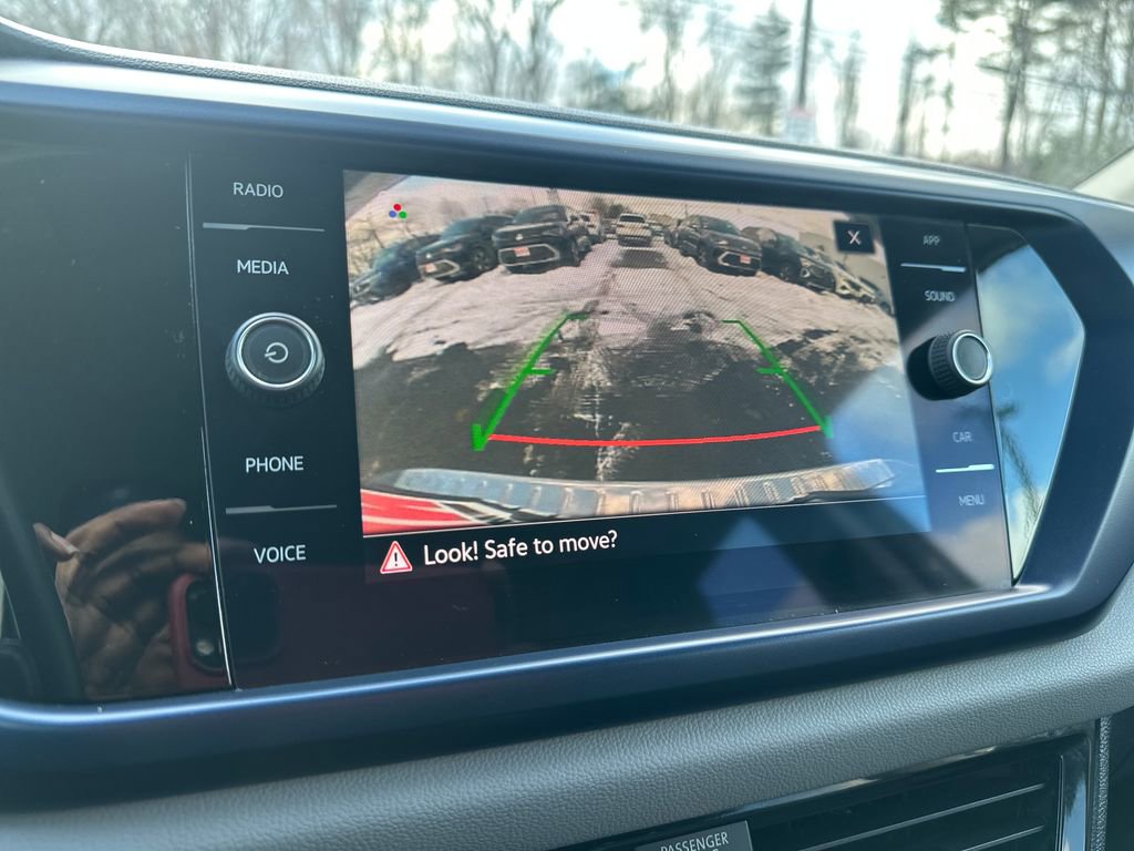 Used 2022 Volkswagen Taos SE image 10