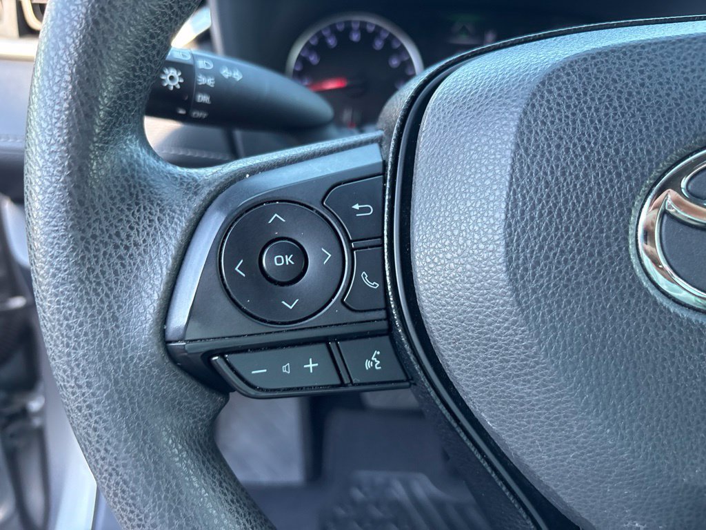 Used 2019 Toyota RAV4 LE w/ Carpet Mat Package FWD image 18