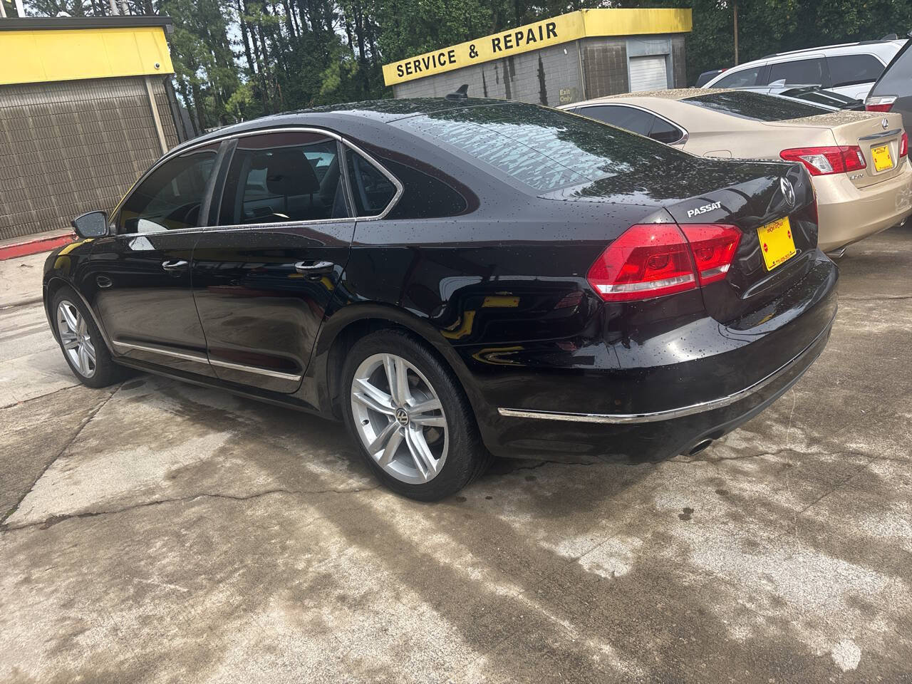Used 2015 Volkswagen Passat 1.8T SEL Premium FWD image 8