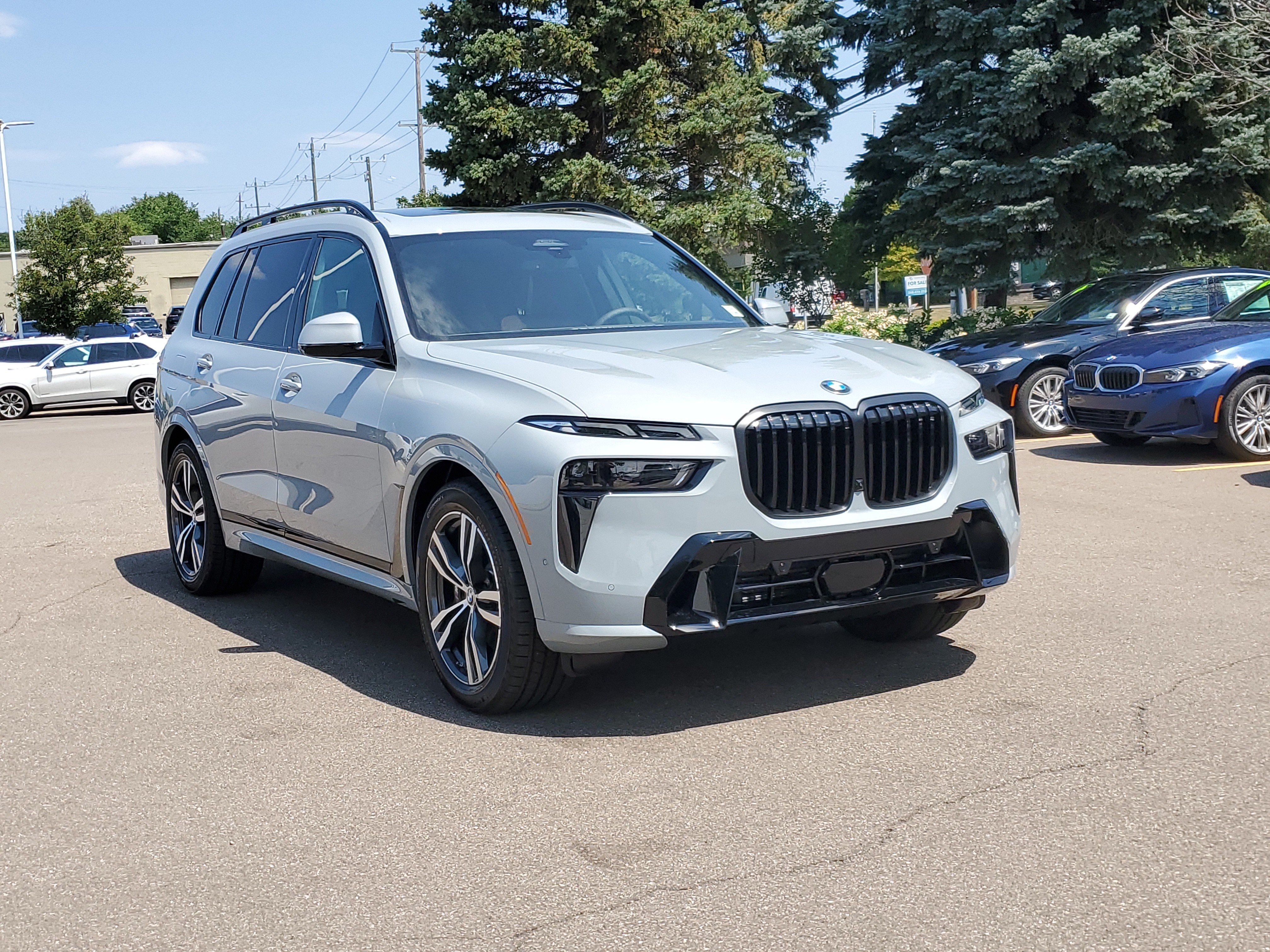 New 2027 BMW X7 xDrive40i w/ Executive Package AWD/4WD image 7