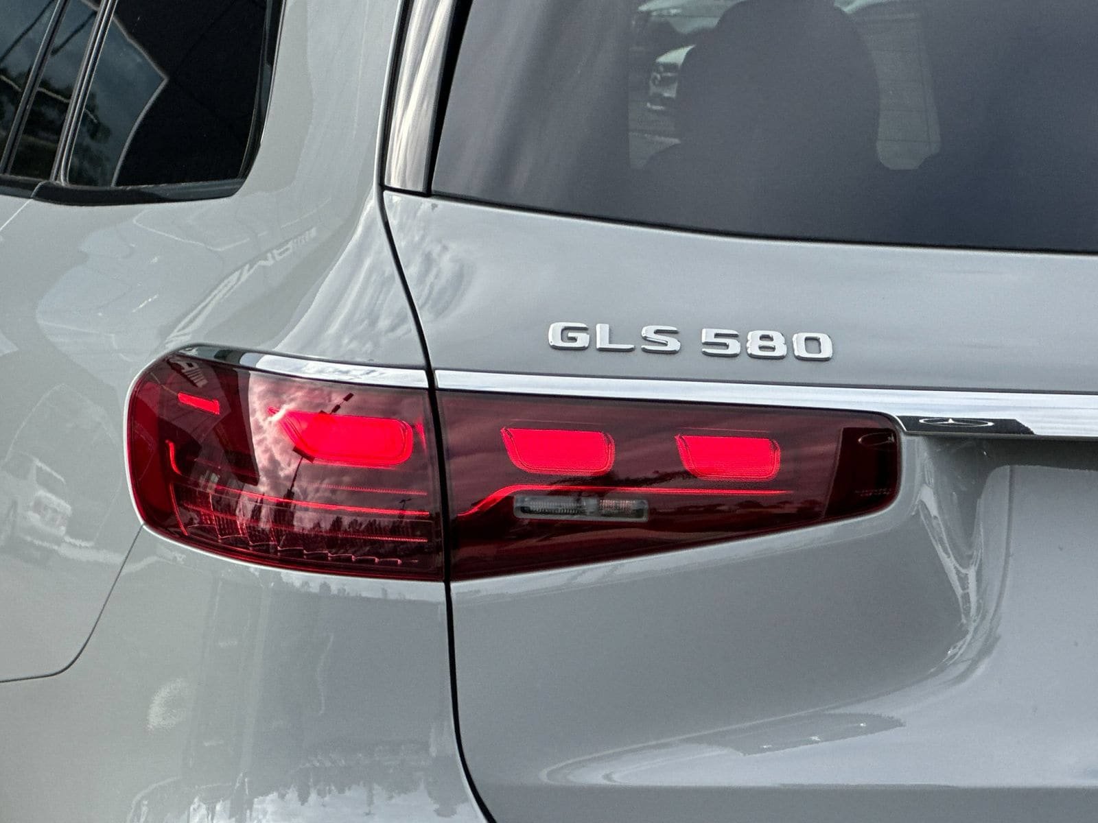 New 2026 Mercedes-Benz GLS 580 4MATIC image 34