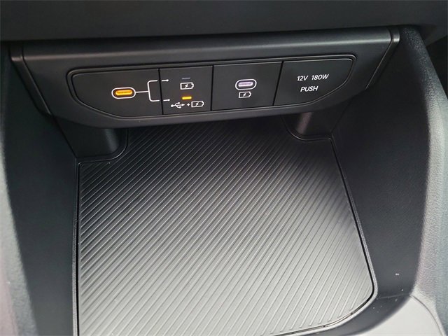 New 2025 Kia K4 LXS image 30