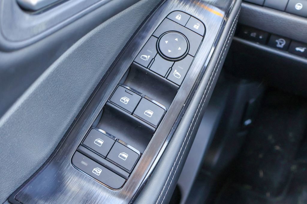 Certified 2026 Nissan Rogue SV image 16