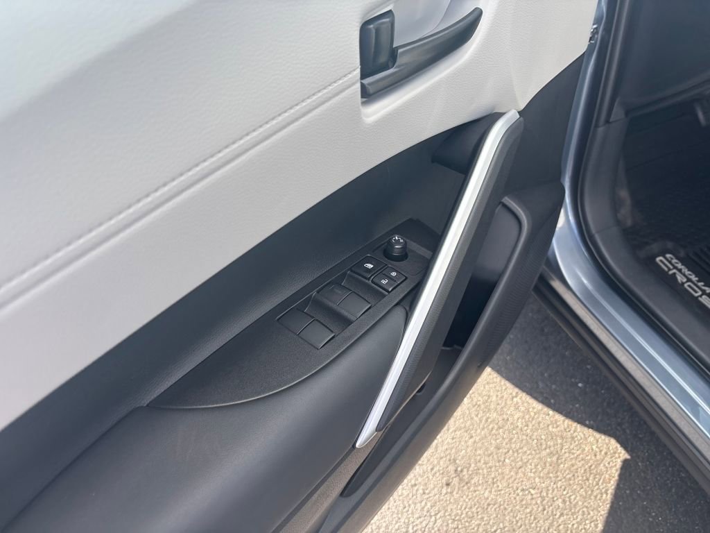 New 2026 Toyota Corolla Cross L image 11
