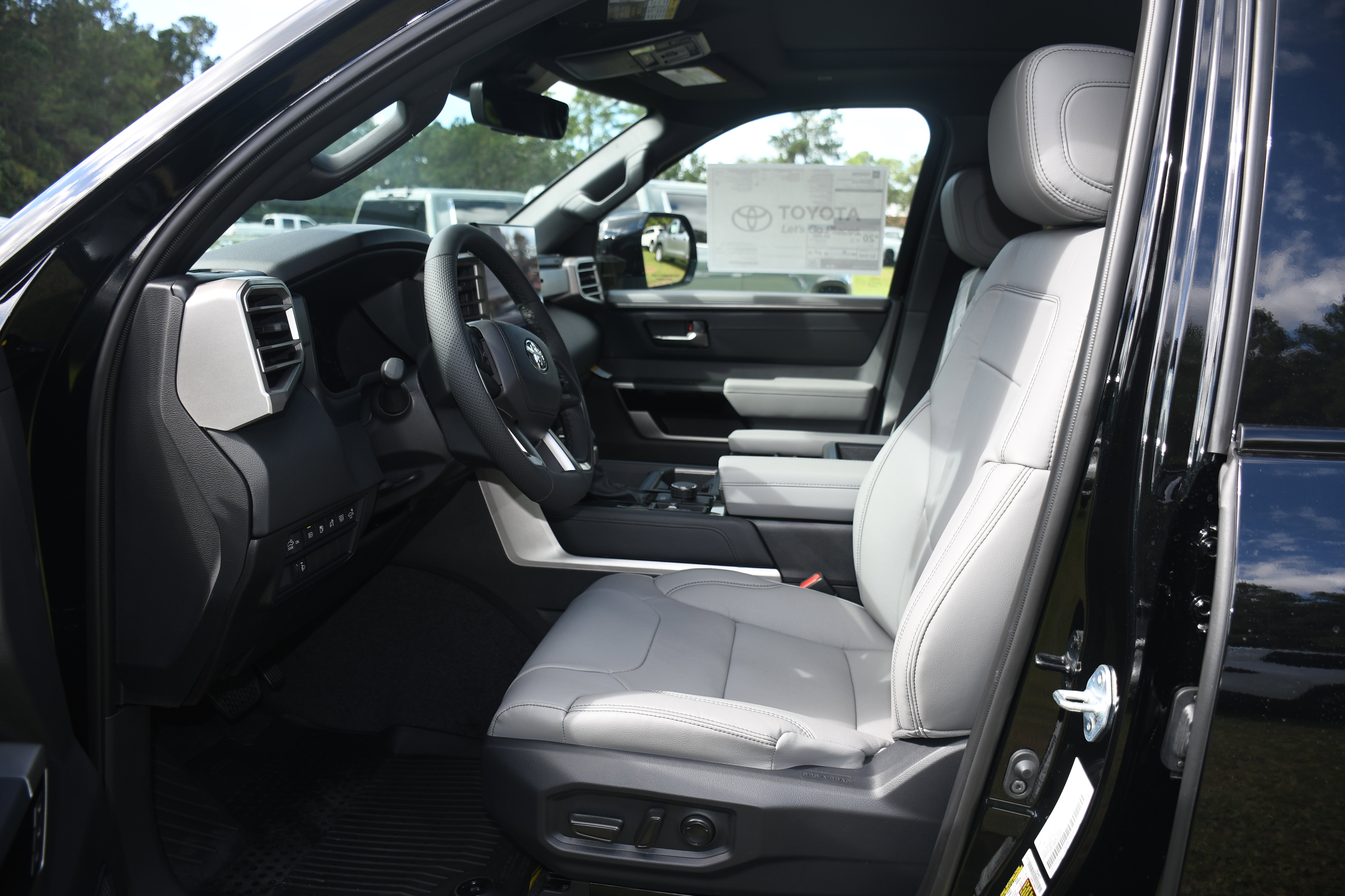 New 2026 Toyota Tundra Limited image 3