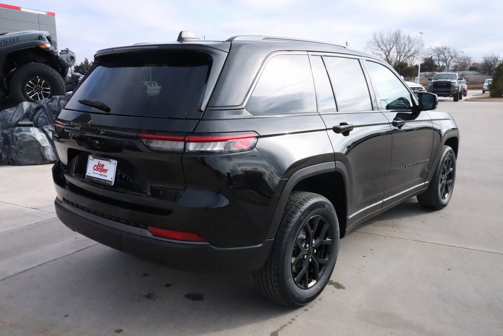 New 2026 Jeep Grand Cherokee Laredo image 21