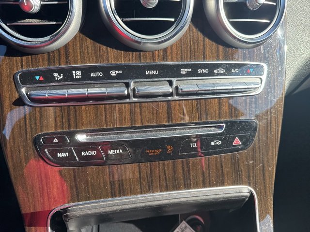 Used 2018 Mercedes-Benz GLC 300 4MATIC image 25