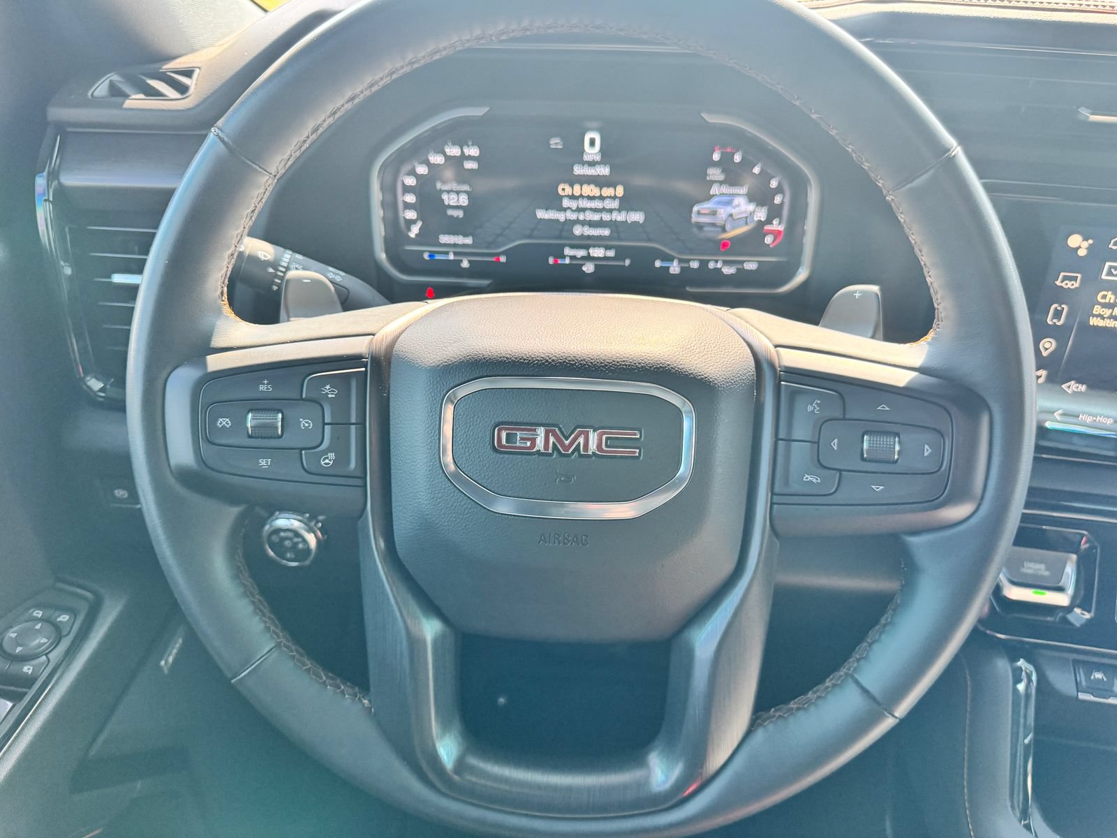 Used 2023 GMC Sierra 1500 AT4 w/ Technology Package AWD/4WD image 17