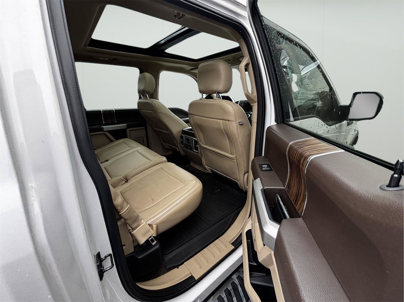 Used 2018 Ford F150 Lariat w/ Equipment Group 502A Luxury AWD/4WD image 20