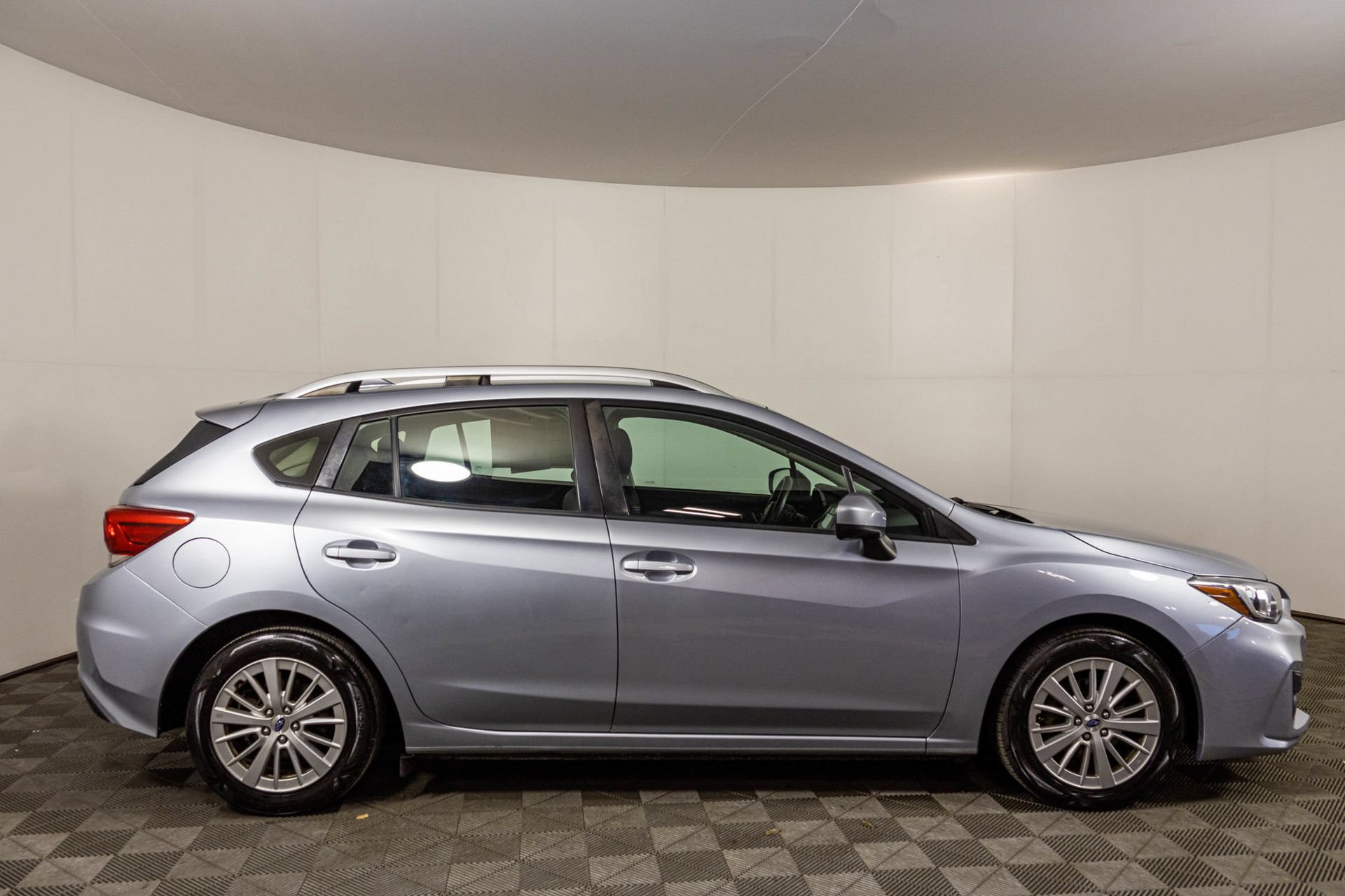 Used 2017 Subaru Impreza 2.0i Premium AWD/4WD image 13