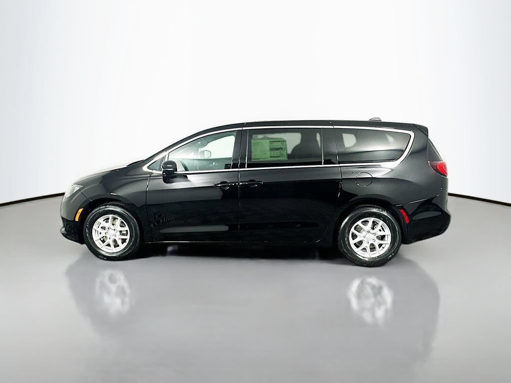 New 2026 Chrysler Voyager LX FWD image 4