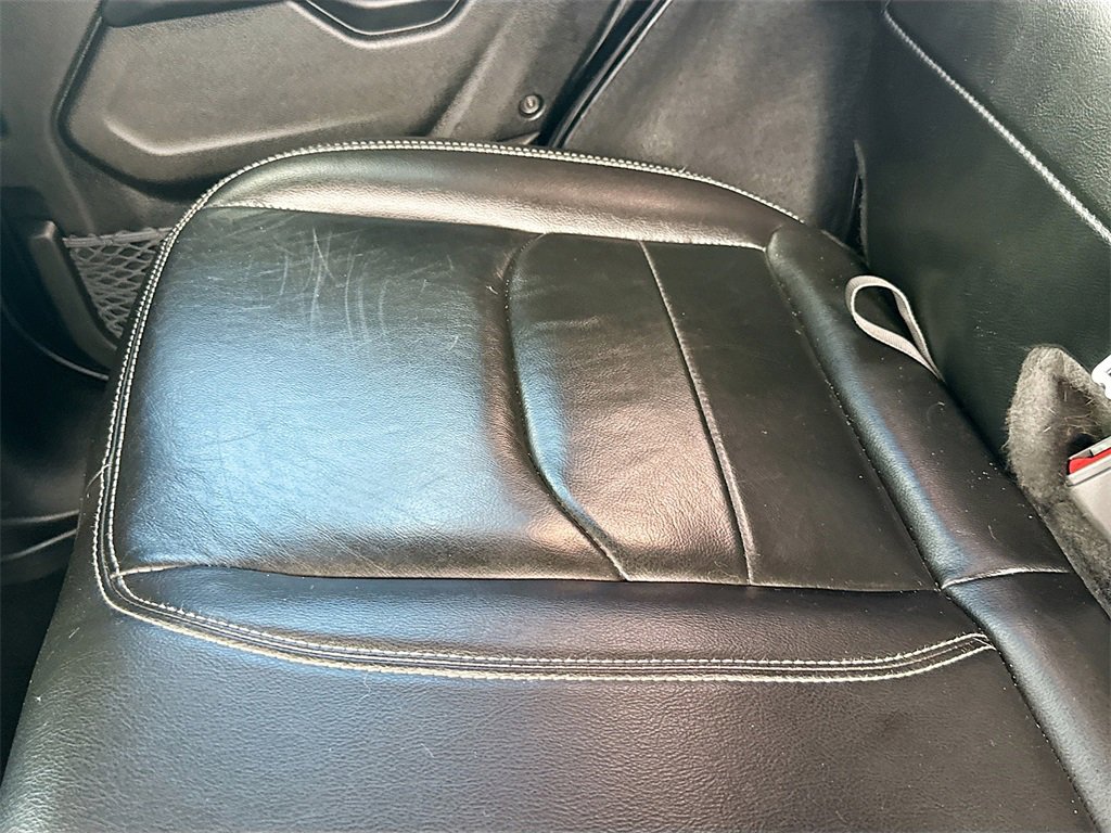 Used 2022 Jeep Wrangler Unlimited Sahara w/ Cold Weather Group image 28