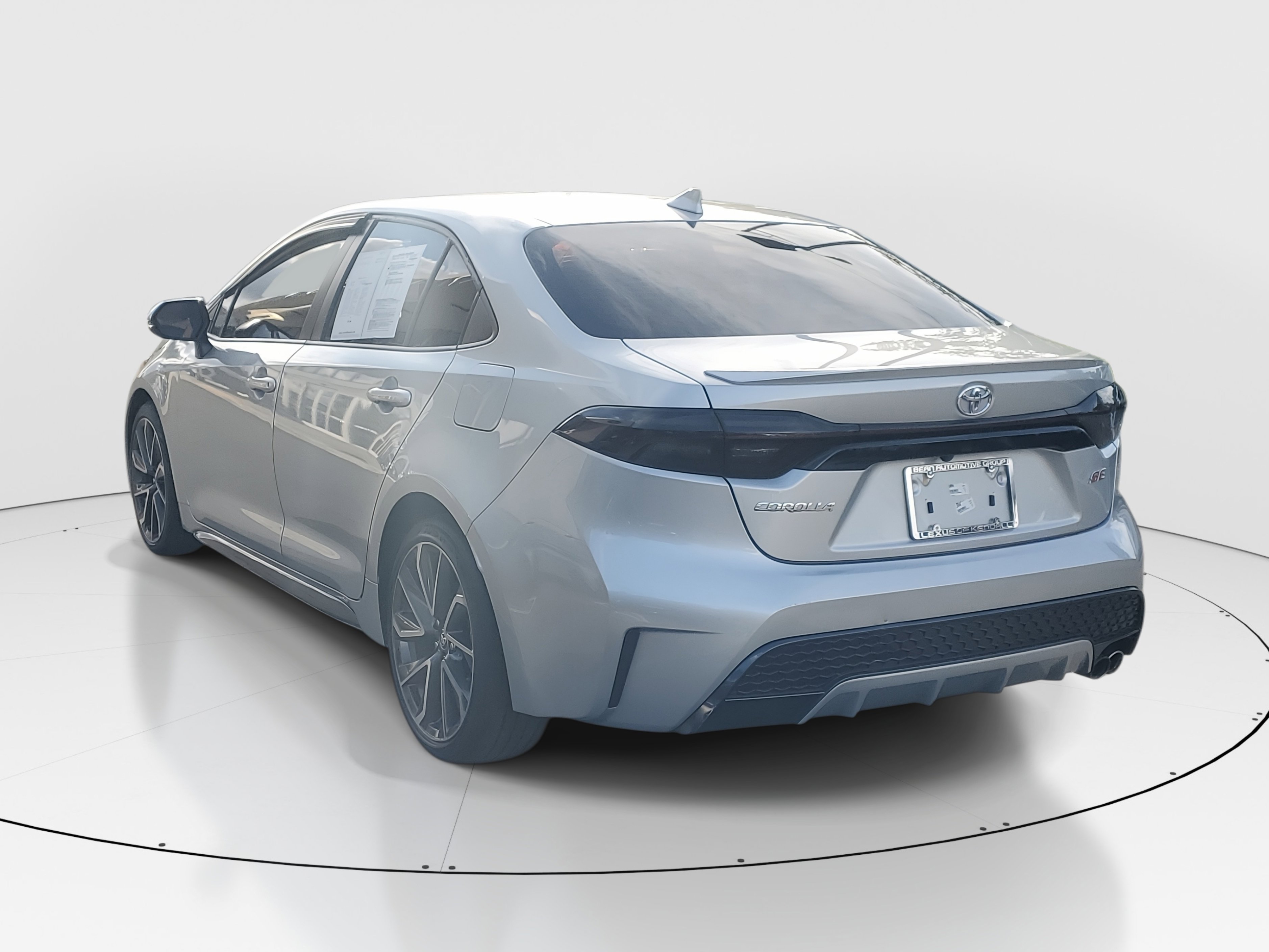 Used 2022 Toyota Corolla SE image 5