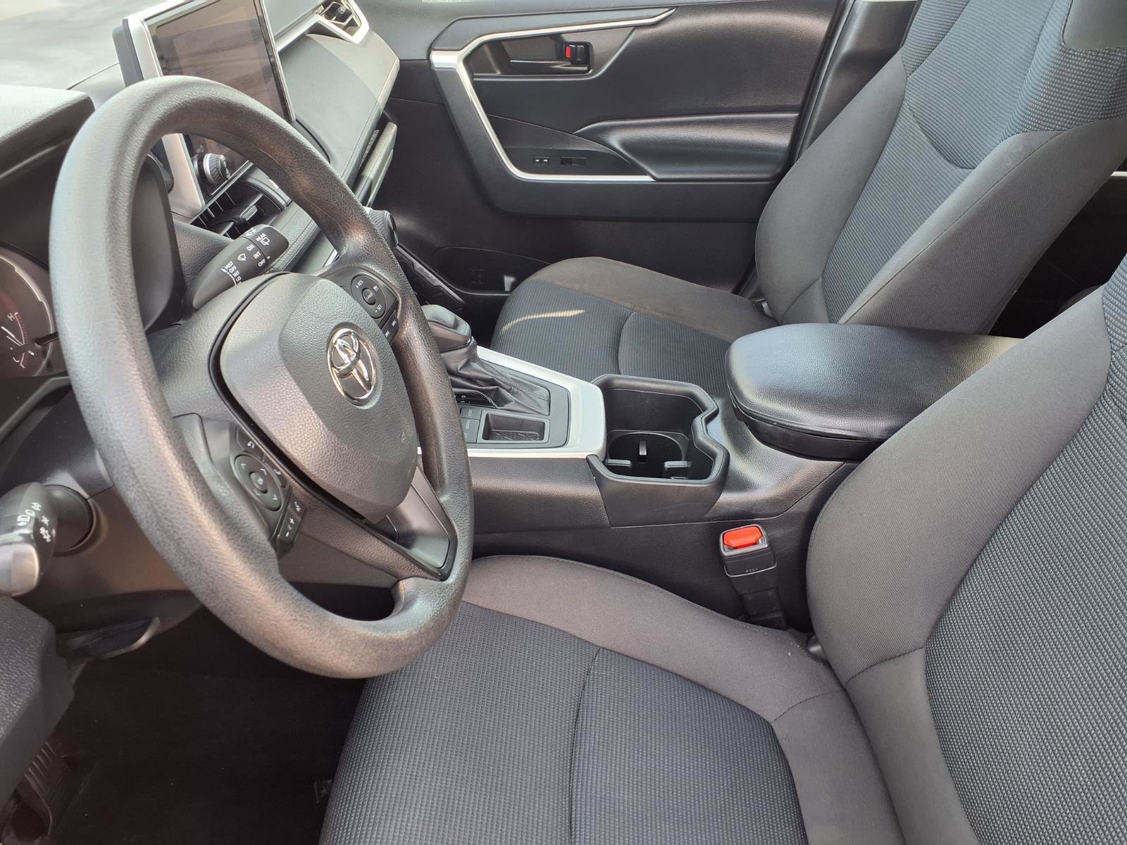 Used 2023 Toyota RAV4 LE image 16