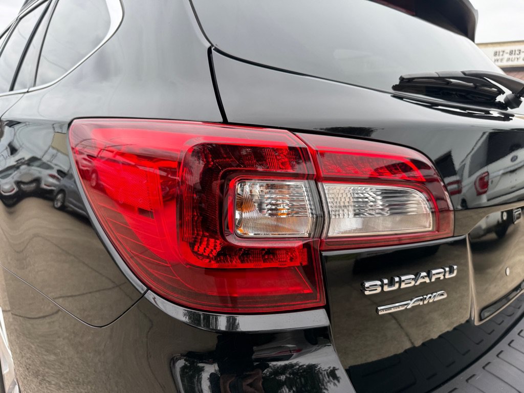 Used 2019 Subaru Outback 2.5i Premium AWD/4WD image 11