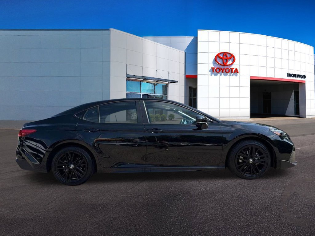 Used 2026 Toyota Camry SE FWD image 9