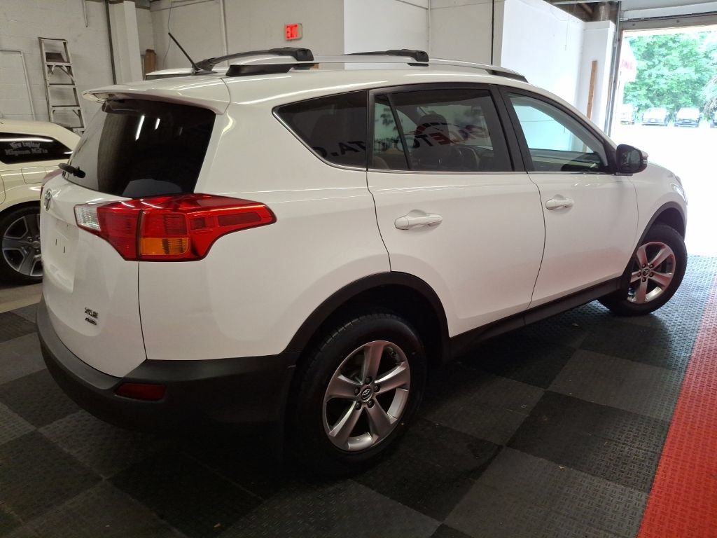 Used 2015 Toyota RAV4 XLE AWD/4WD image 12