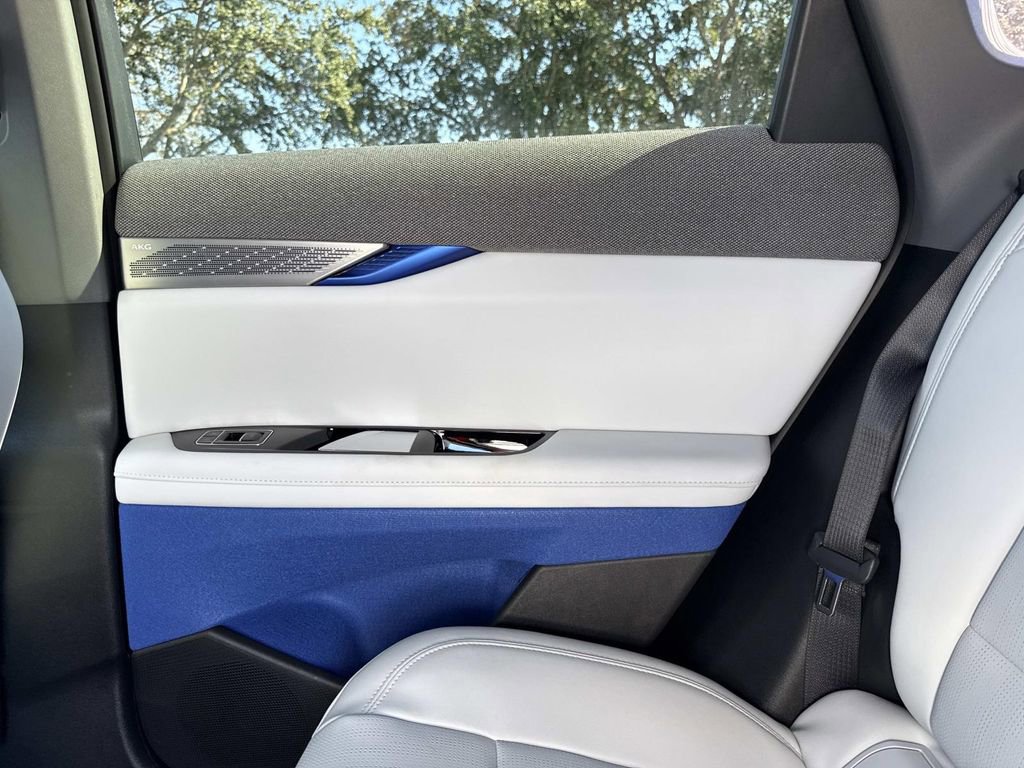 New 2026 Cadillac Optiq Sport 2 image 15