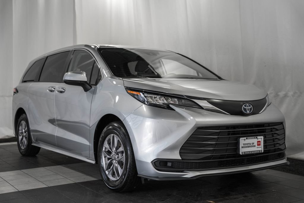 Used 2023 Toyota Sienna LE