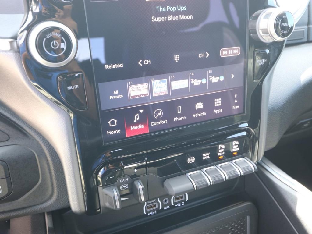 Used 2026 RAM 3500 Laramie w/ Night Edition AWD/4WD image 22