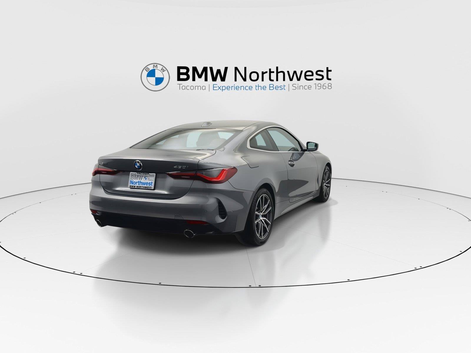Used 2024 BMW 430i xDrive Coupe w/ Premium Package AWD/4WD image 3