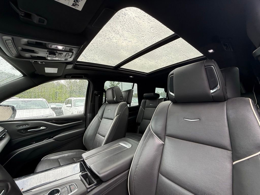 Used 2023 Cadillac Escalade Sport image 18