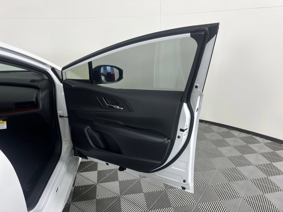 New 2026 Toyota Prius Plug-In Hybrid image 27