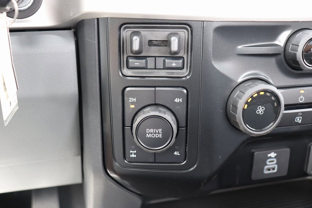 New 2026 Ford F350 4x4 Regular Cab Super Duty image 24