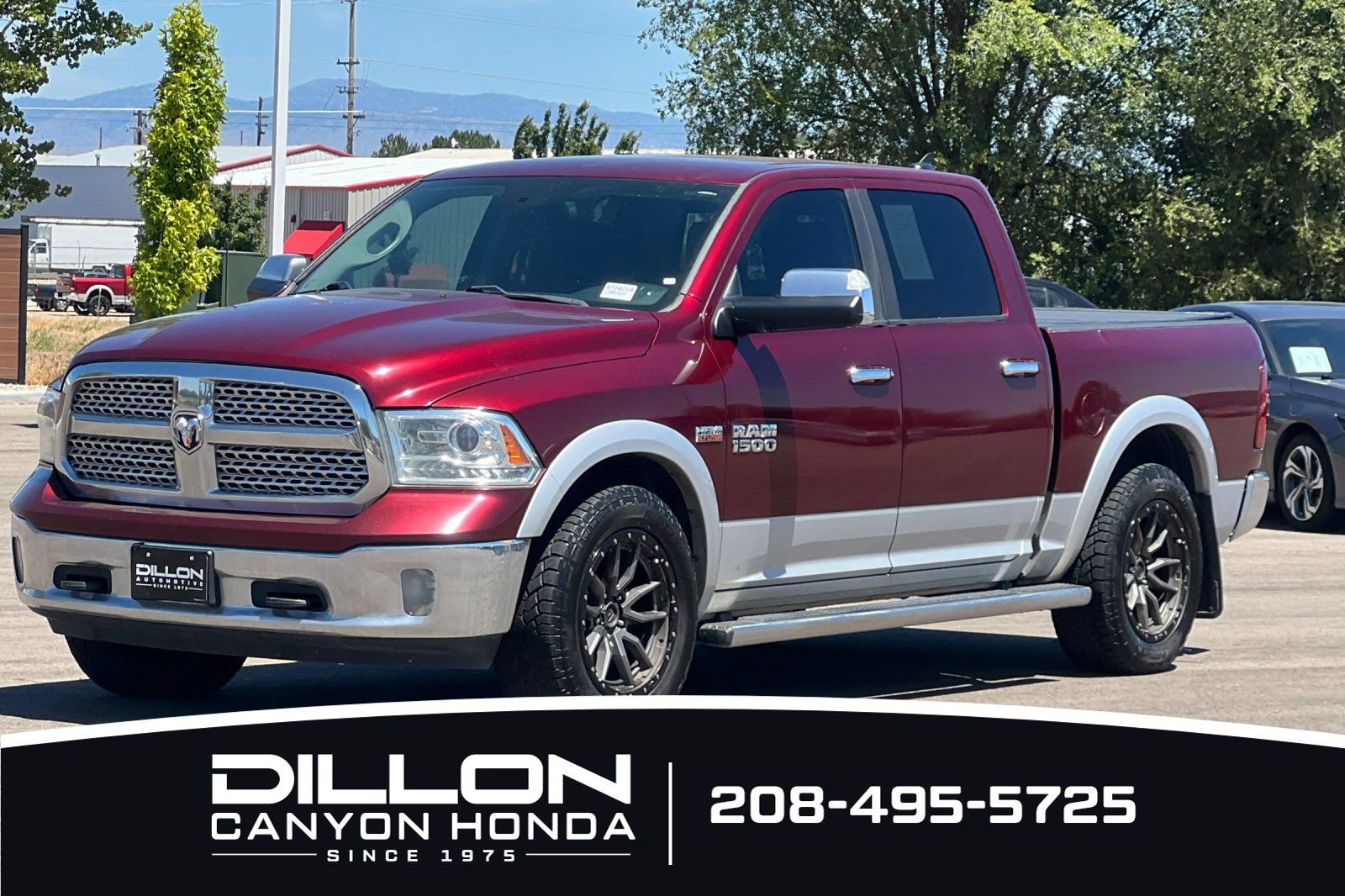 Used 2017 RAM 1500 Laramie w/ Convenience Group AWD/4WD image 10