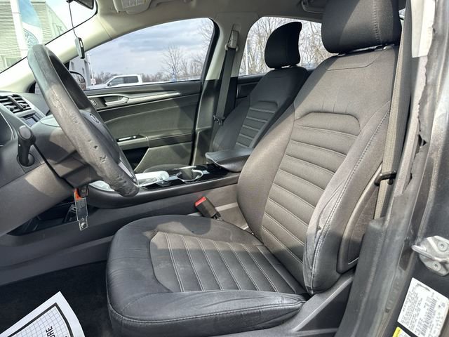Used 2015 Ford Fusion SE FWD image 15