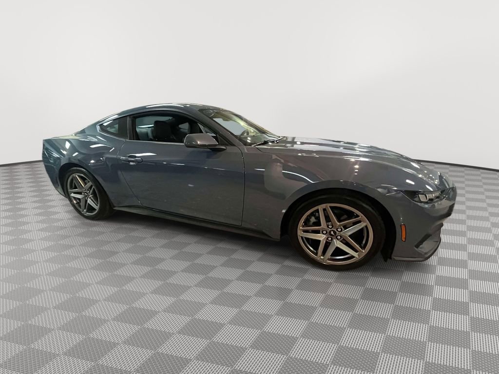 Used 2024 Ford Mustang Coupe RWD image 2