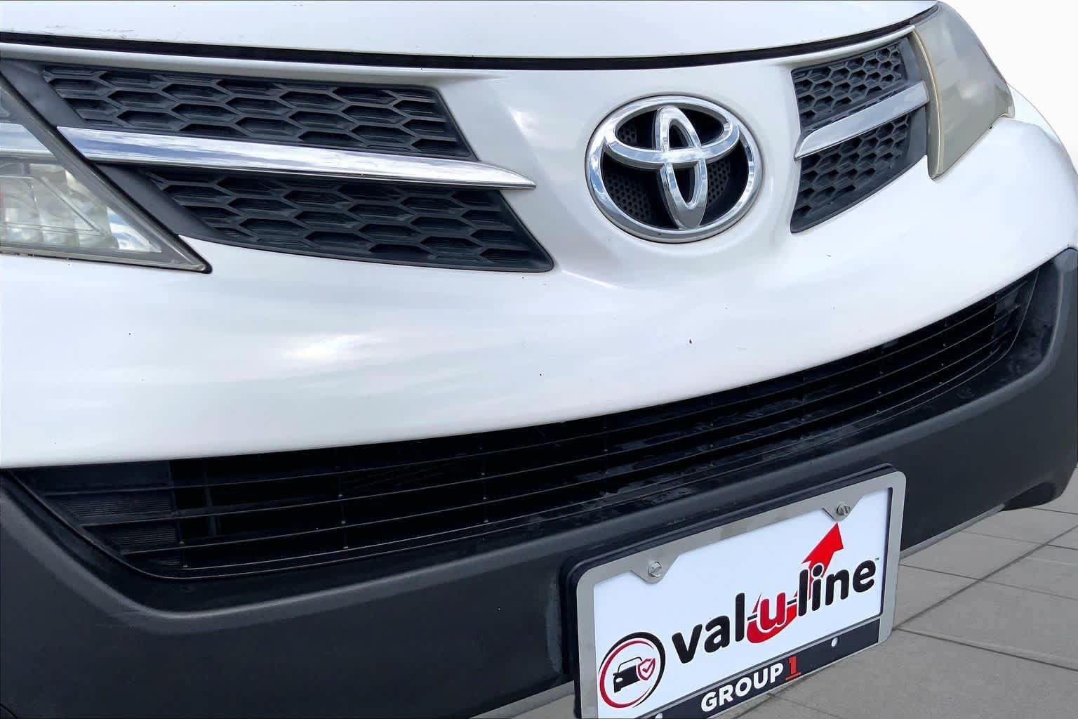 Used 2013 Toyota RAV4 XLE FWD image 29