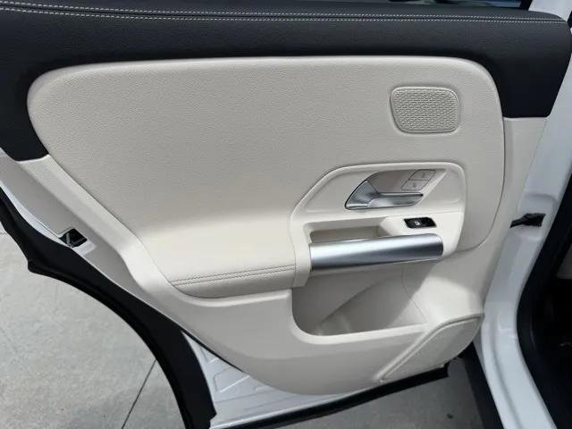 New 2025 Mercedes-Benz GLA 250 image 15