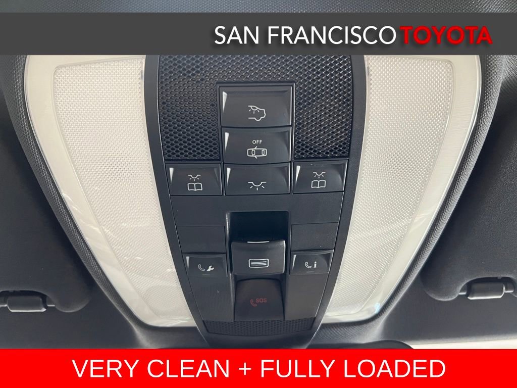 Used 2013 Mercedes-Benz C 250 Sedan image 29