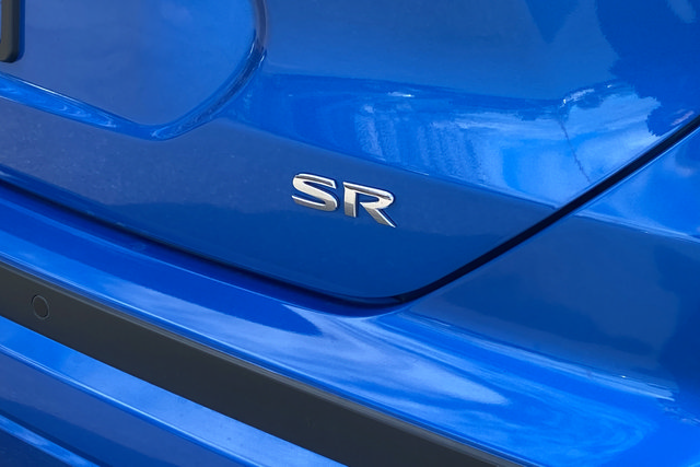 Used 2024 Nissan Kicks SR w/ SR Premium Package FWD image 33