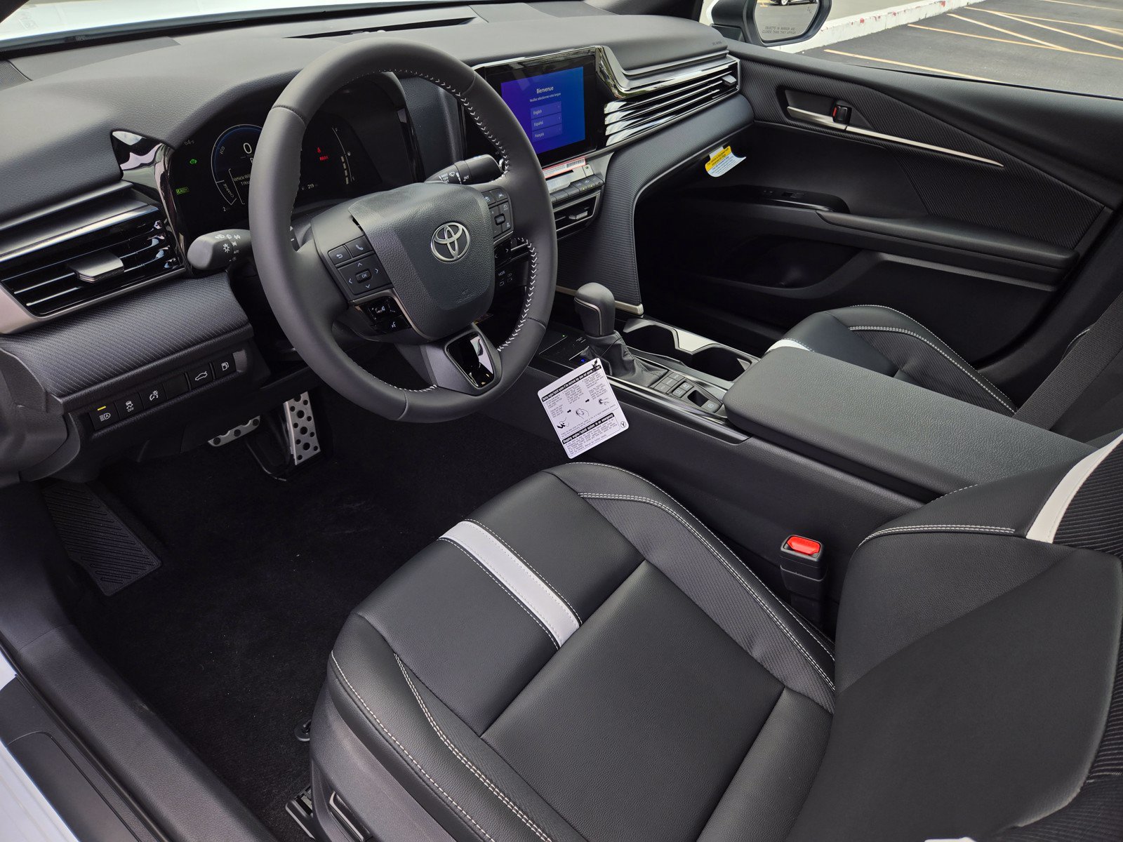 Used 2026 Toyota Camry SE FWD image 8