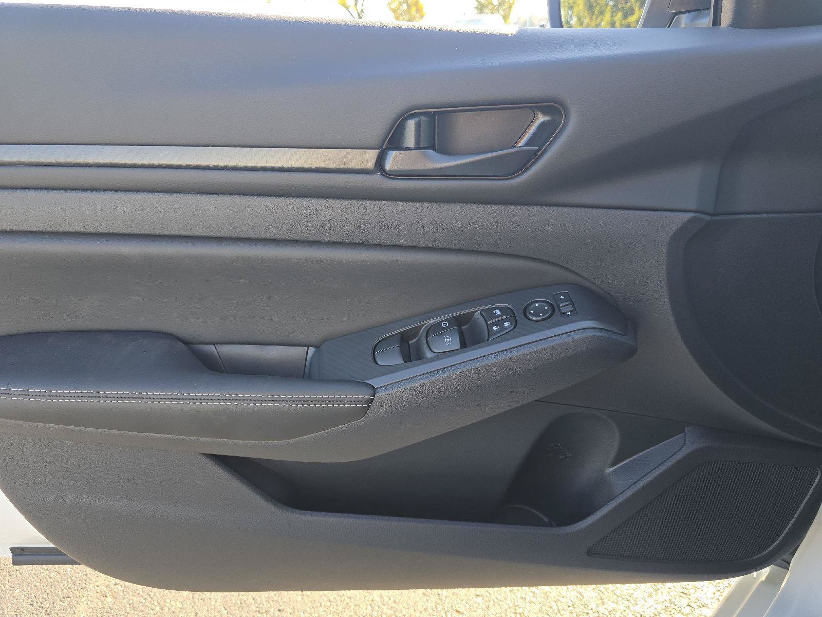 New 2026 Nissan Altima 2.5 SV FWD image 20