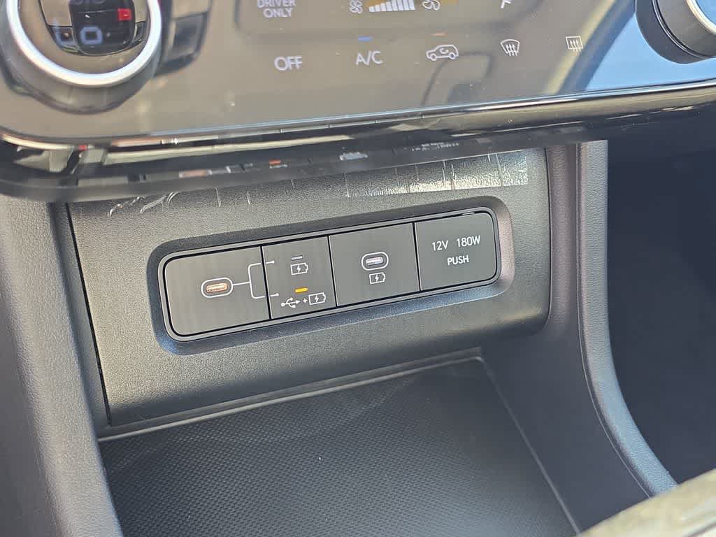 New 2026 Hyundai Tucson Blue SE FWD image 32