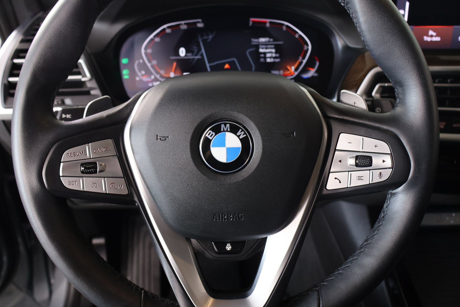 Used 2024 BMW X3 xDrive30i w/ Premium Package AWD/4WD image 3