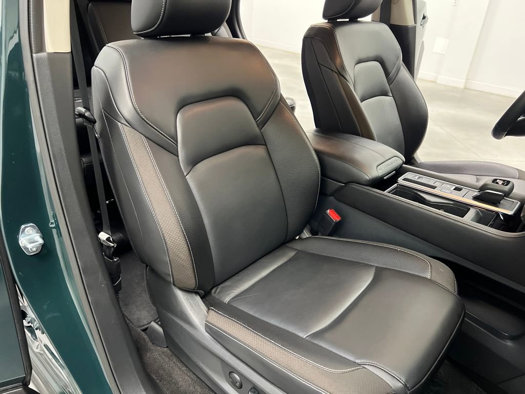 Used 2025 Nissan Pathfinder SL image 22