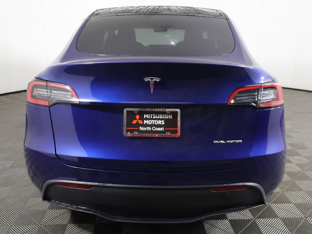 Used 2022 Tesla Model Y Long Range image 13