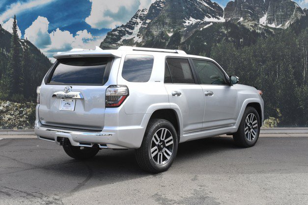 Certified 2022 Toyota 4Runner Limited AWD/4WD image 3